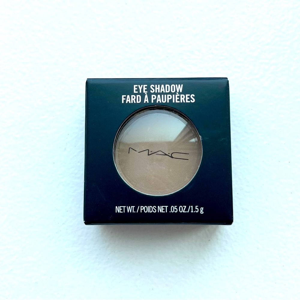 MAC Cosmetics Omega Matte Eyeshadow